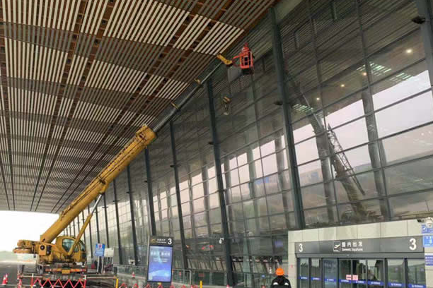 高明玻璃幕墙维护和保养